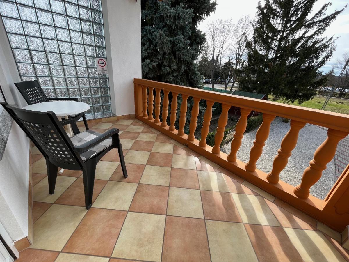 Karolin Apartman Bük Exterior foto